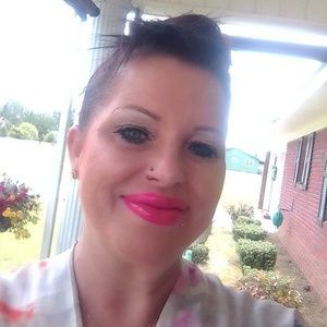 Meet your Posher, Cynthia
